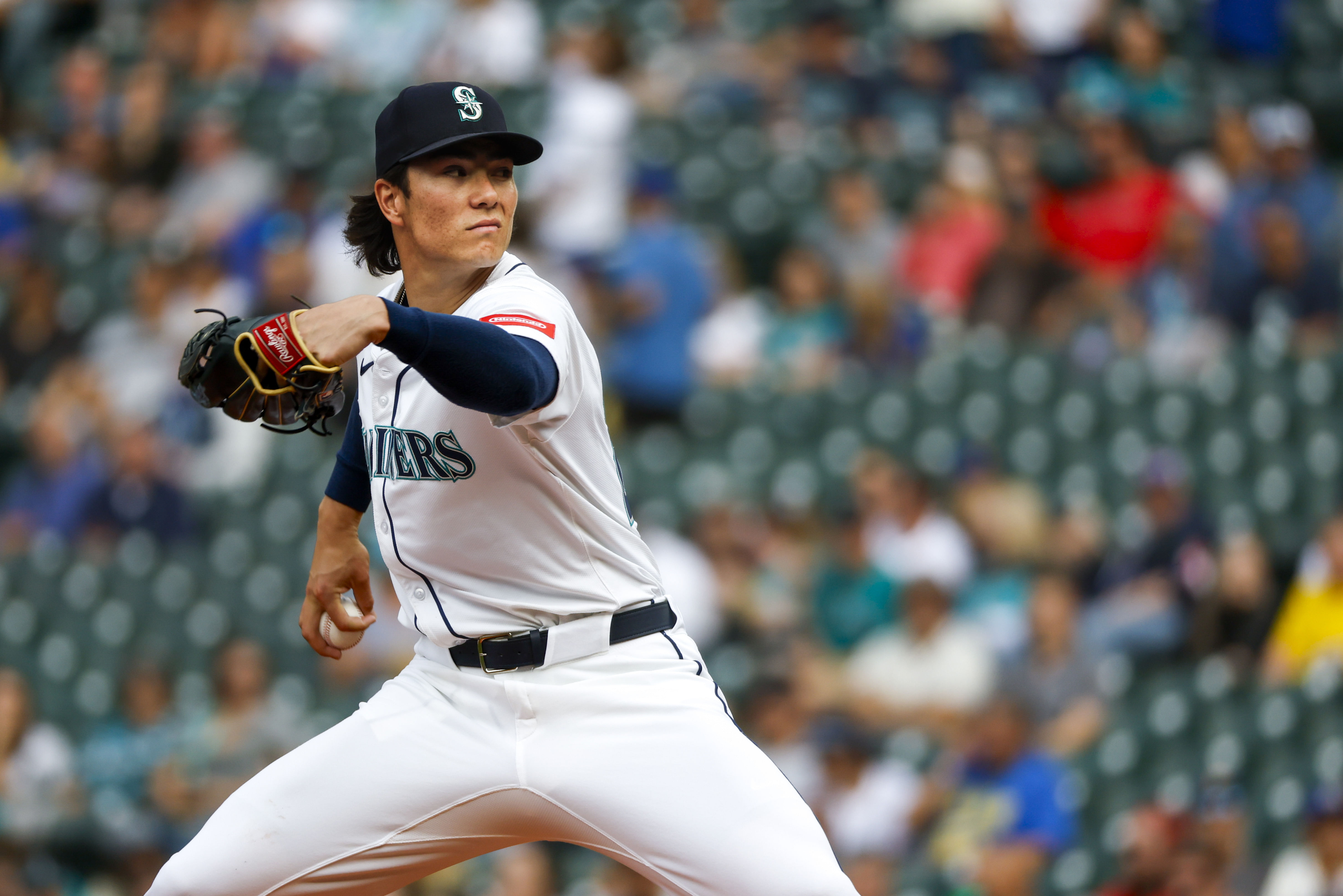 Bryan Woo is pitching today - Source: Imagn